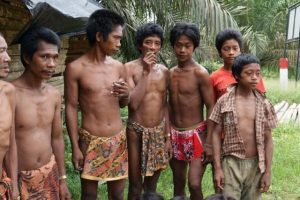 minimalis dalam kehidupan suku pedalaman