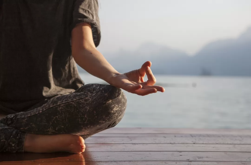 Mindfulness 2025: Lima Prinsip Kurangi Overthinking dan Kecemasan untuk Gen Z Indonesia